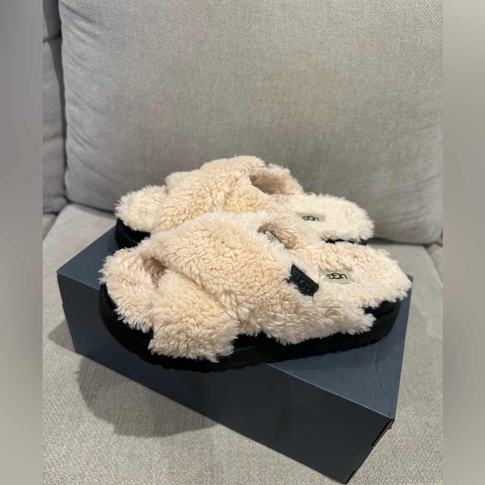 Ugg Fuzz Sugar Cross Slide - image 2